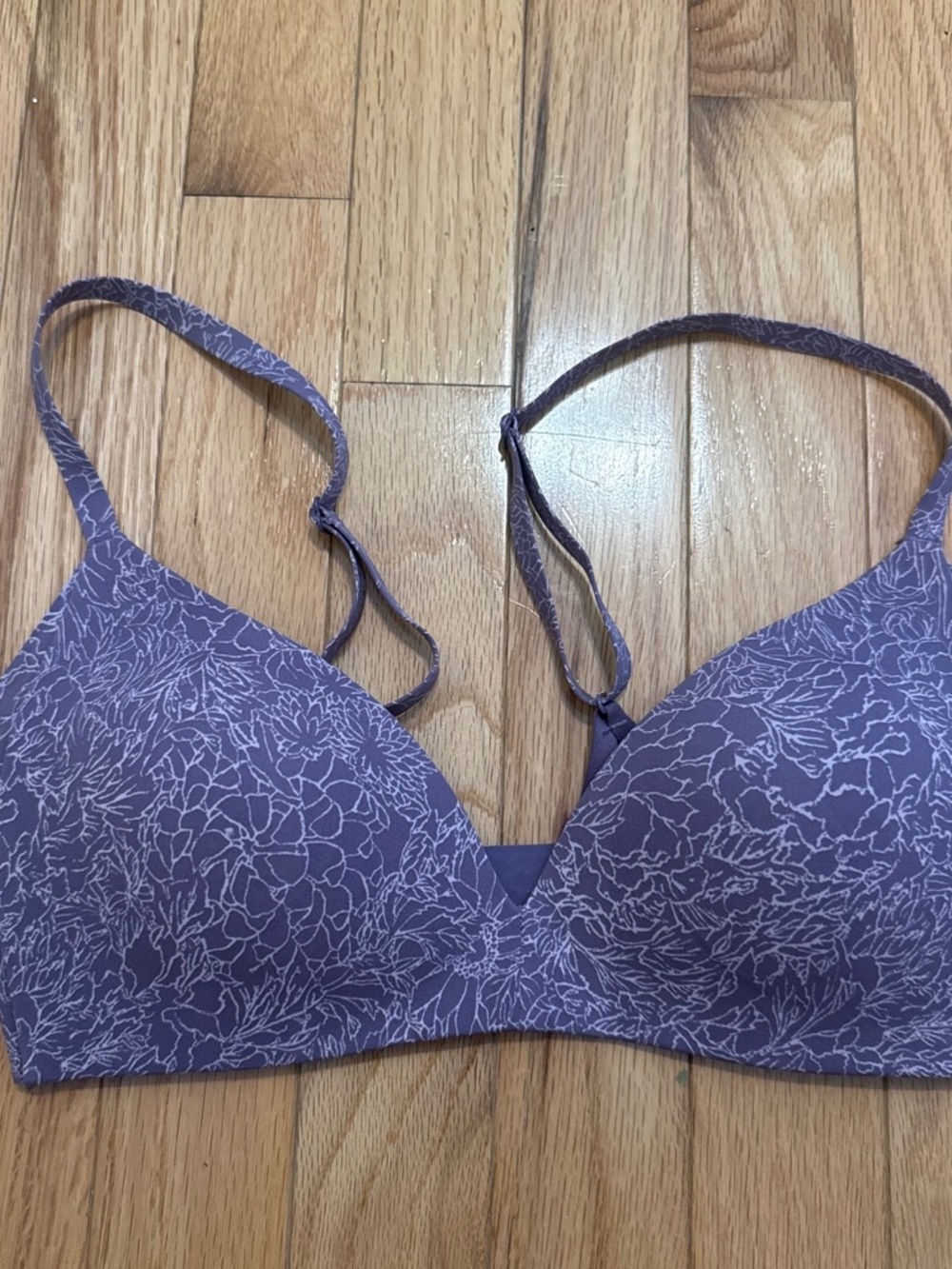 Lululemon purple sports bra